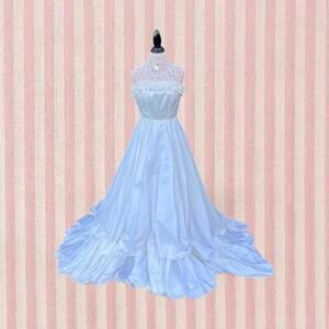 vintage strapless ruffled wedding dress